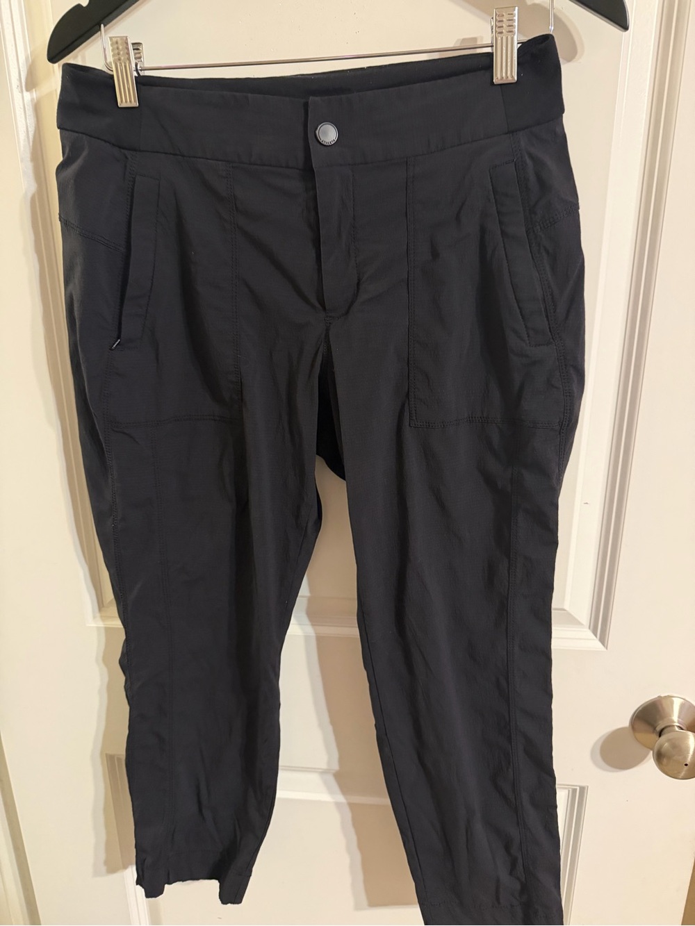 Athleta women's Casual Black Crop Capri Pants
